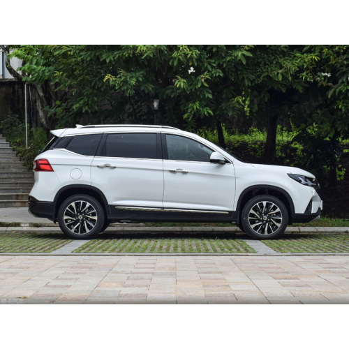البيع الساخن وتصميم سيارات سيارات أوتوماتيكية جديدة مع Dongfeng Fothing T5 الفاخرة سيارات الدفع الرباعي شاحنة للتصدير